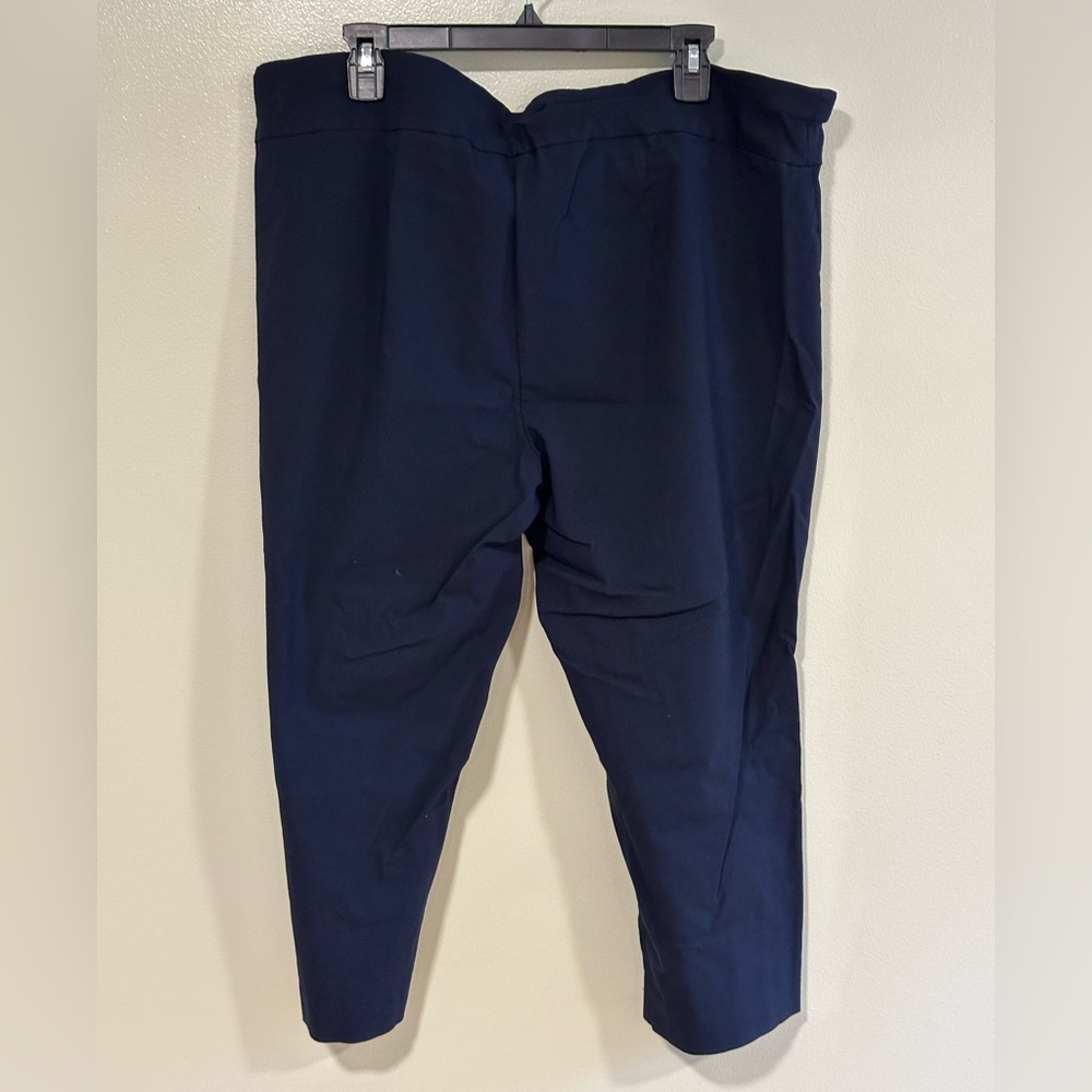 Alfani Women's Navy Capris - Picture 3 of 4